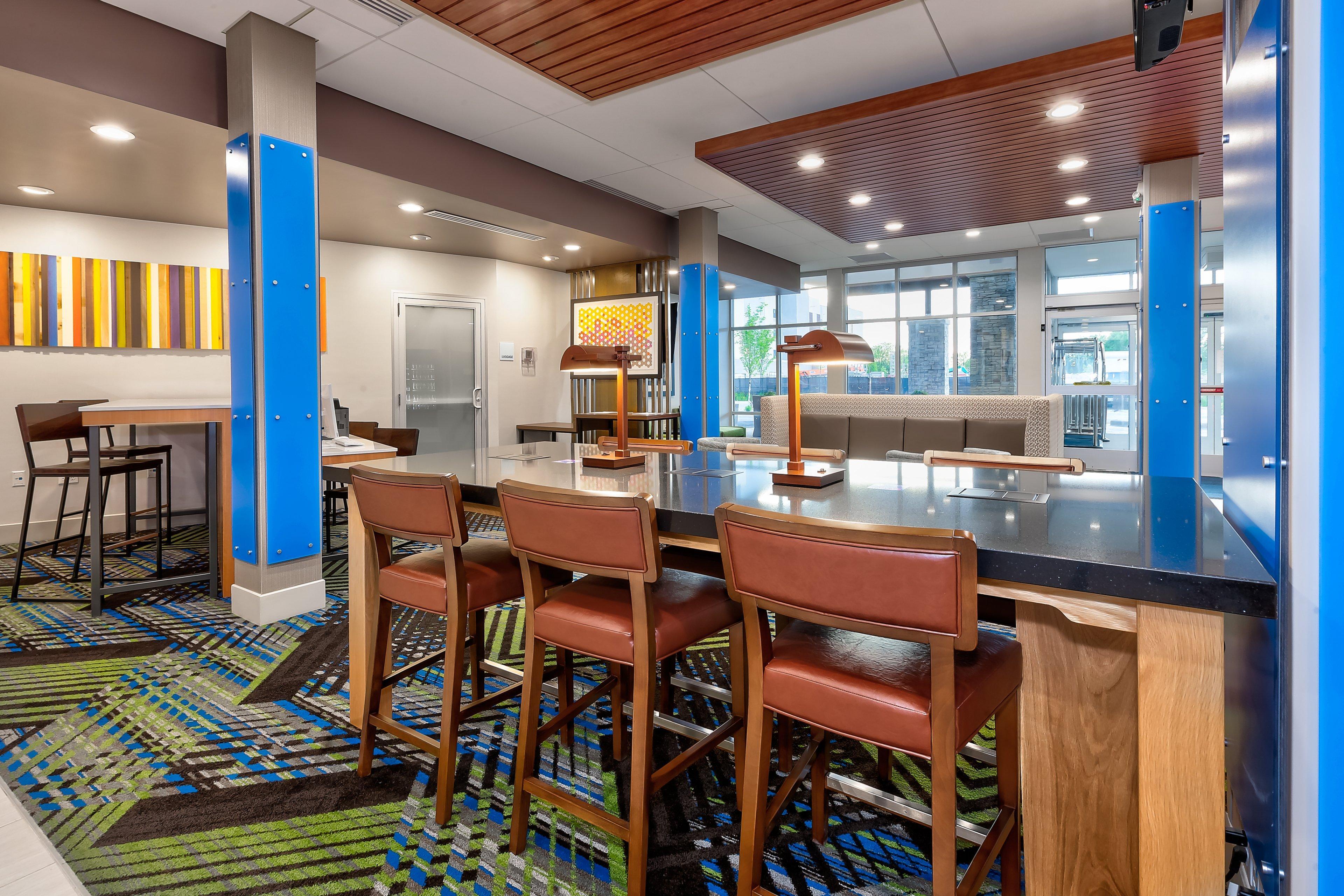 Holiday Inn Express & Suites - Grand Rapids Airport - South By Ihg Extérieur photo
