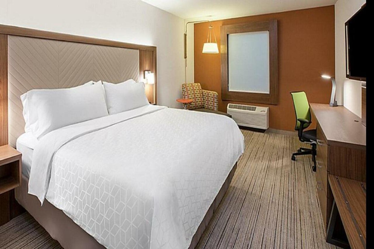 Holiday Inn Express & Suites - Grand Rapids Airport - South By Ihg Extérieur photo
